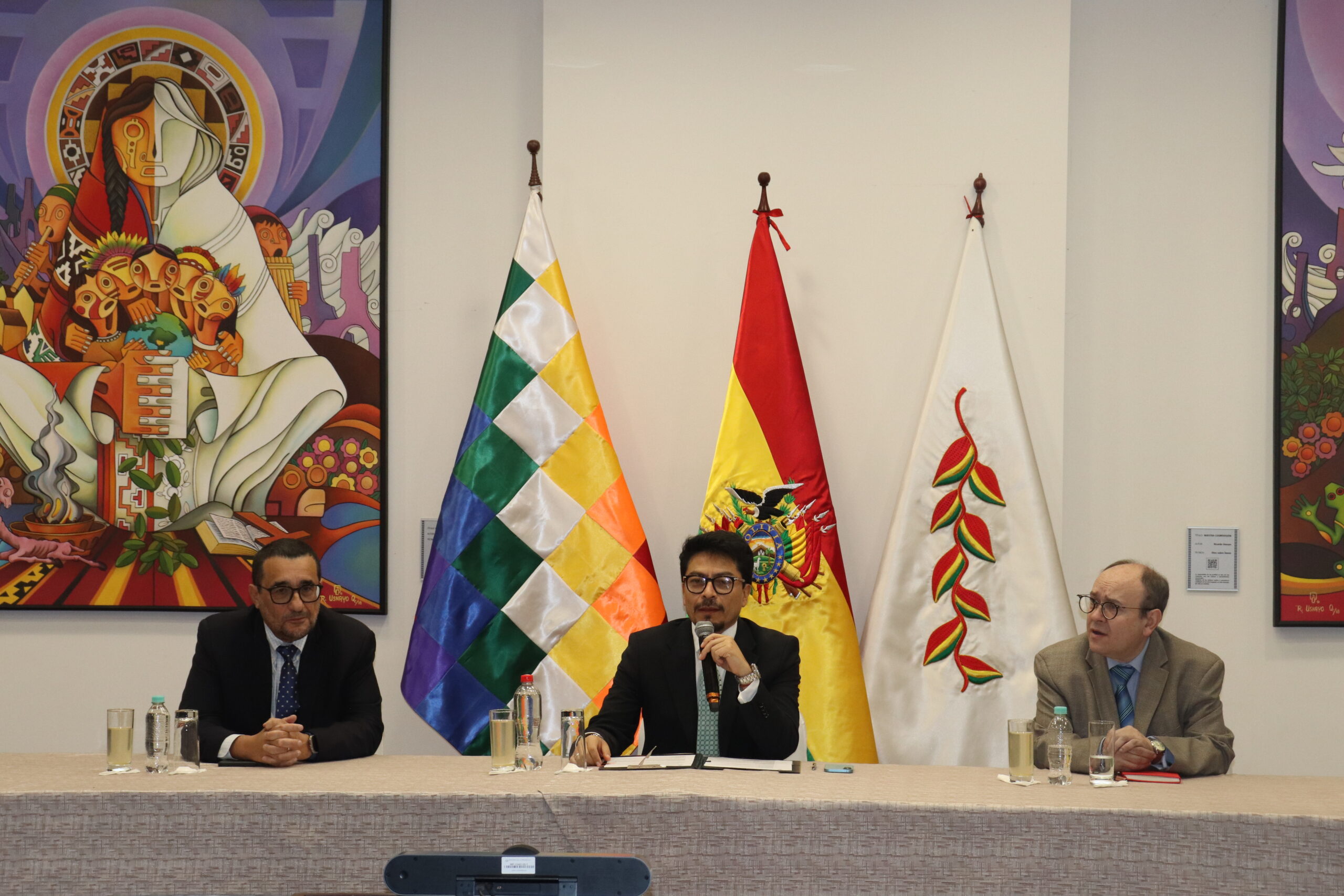 Gestión del ministro Fernando Aramayo fortalece la transparencia y desregulación junto al BID (Banco Interamericano de Desarrollo)